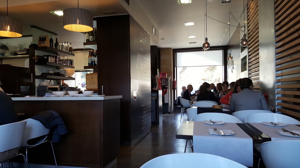 Artesana Gastrobar — Ambiente