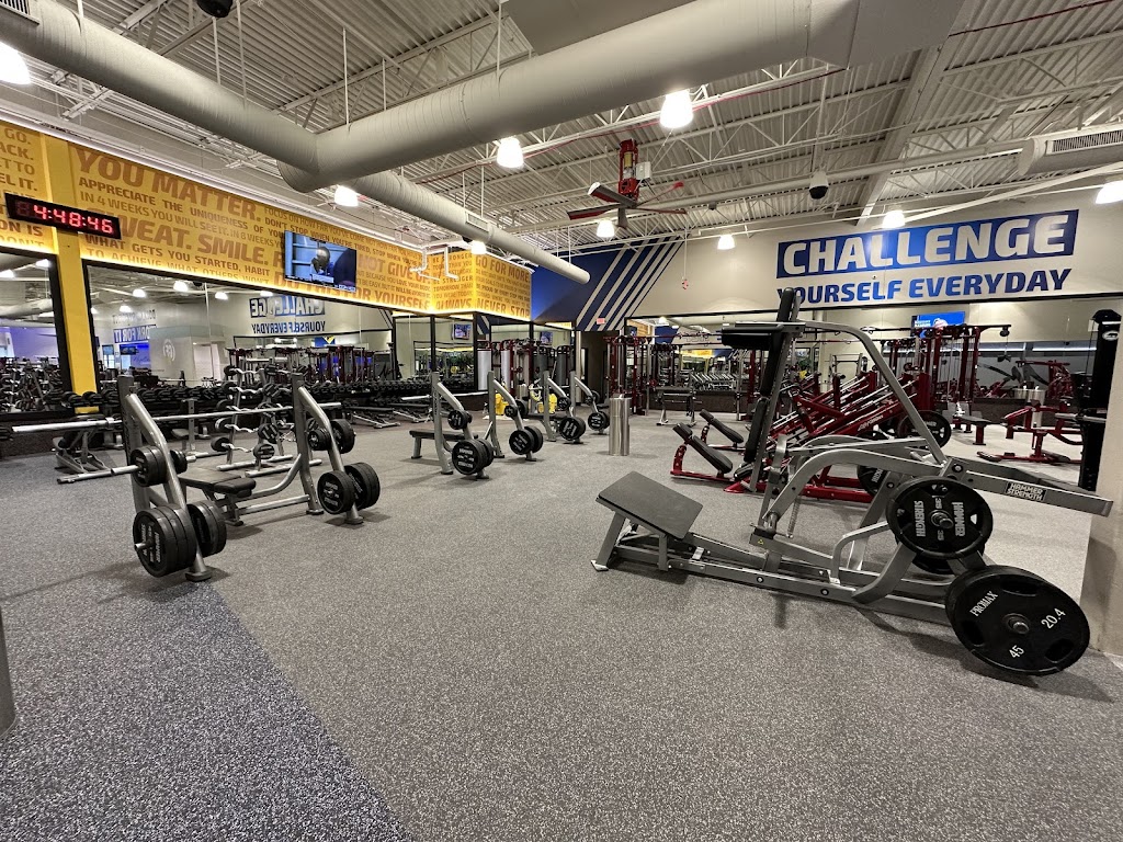  Club Fitness - Creve Coeur