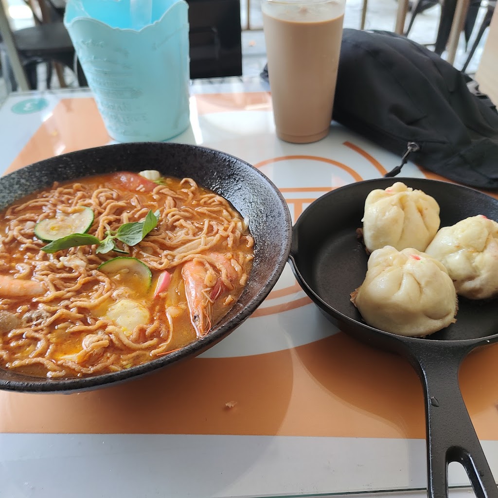 吾45早午食堂.雙十連假有營業。獨家剝皮辣椒生煎包.酥皮蛋餅.獨家異國鍋燒麵.芋泥肉鬆蛋餅.非喝不可鮮奶茶.吾雙紅茶.冰花煎餃， 的照片