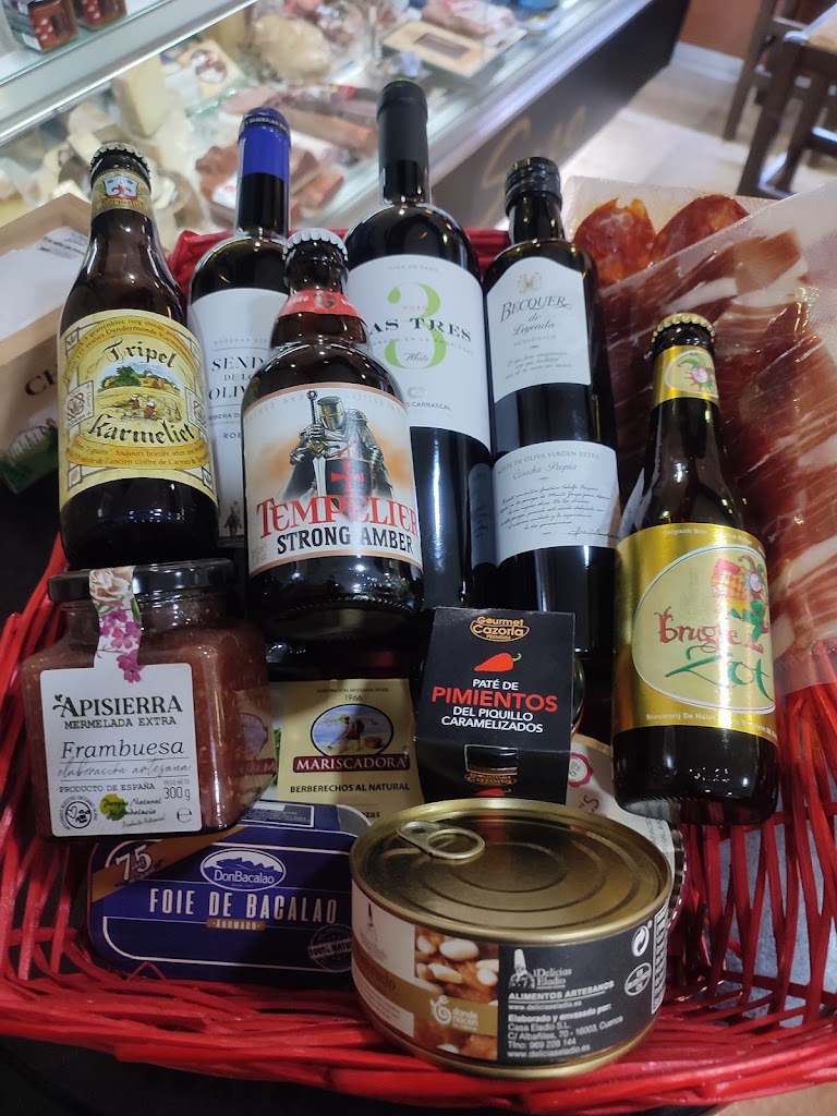 Bodega El Suro — Comida y bebida