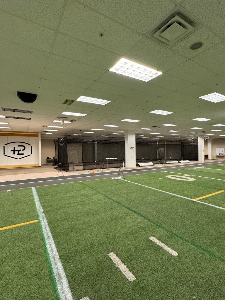  Plus 2 University - New Philadelphia