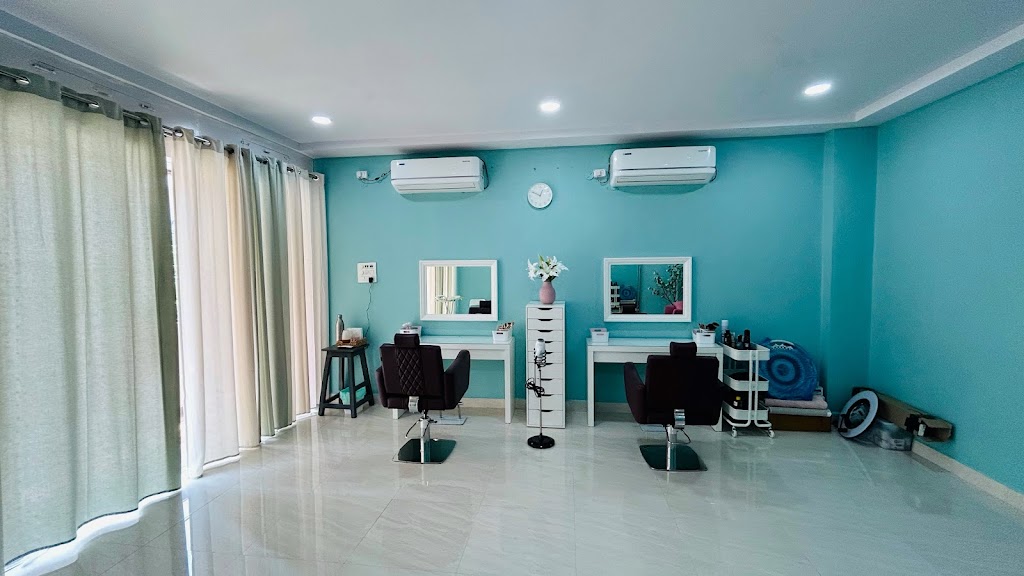 Gudia Beauty Parlour