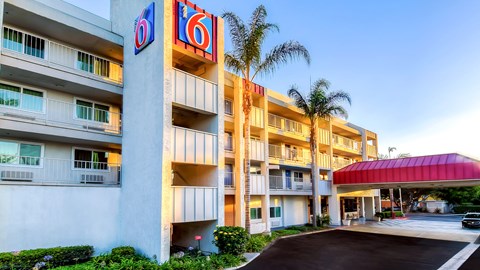 Motel 6 Anaheim, CA - Maingate - Motel in Anaheim , United States of America