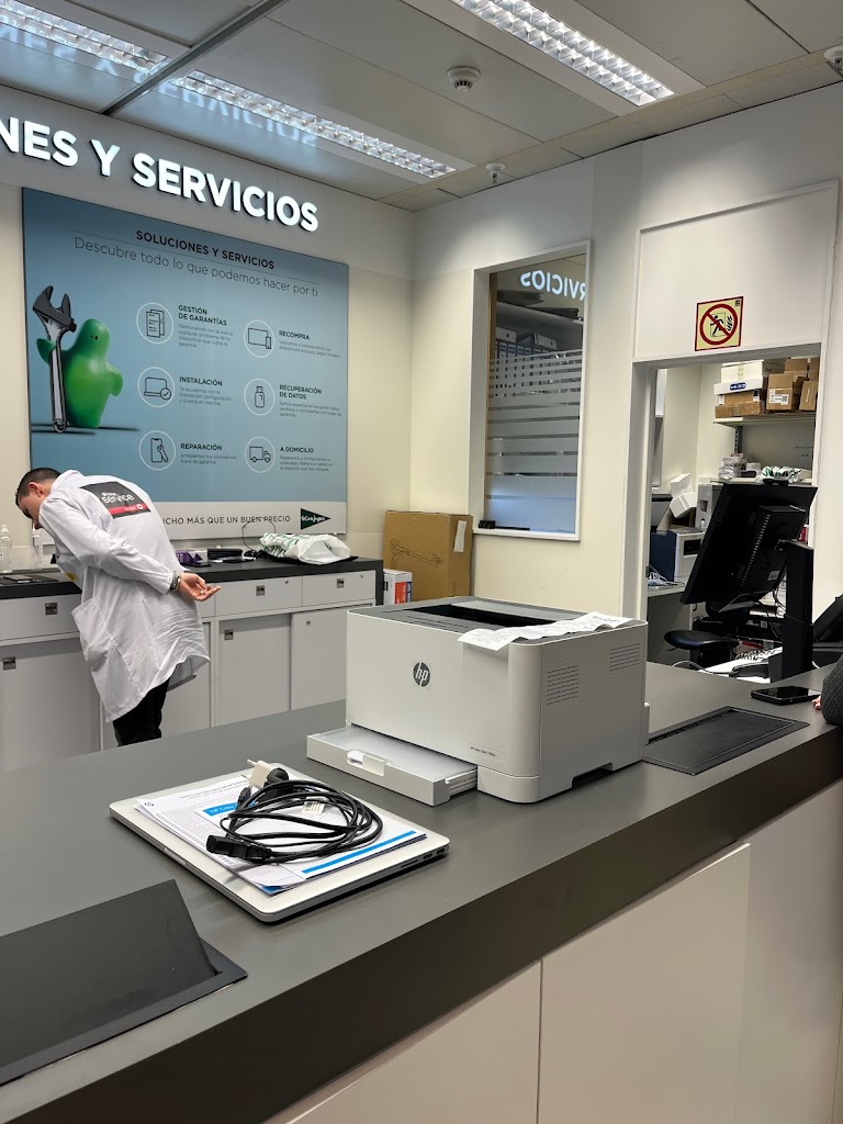 Phone Service Center El Corte Ingles calle Ramon Areces Reparacion de moviles en Malaga