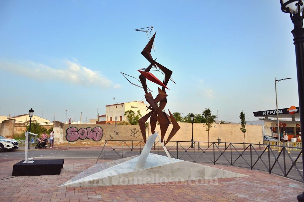Monumento "Grullas por Tomelloso"