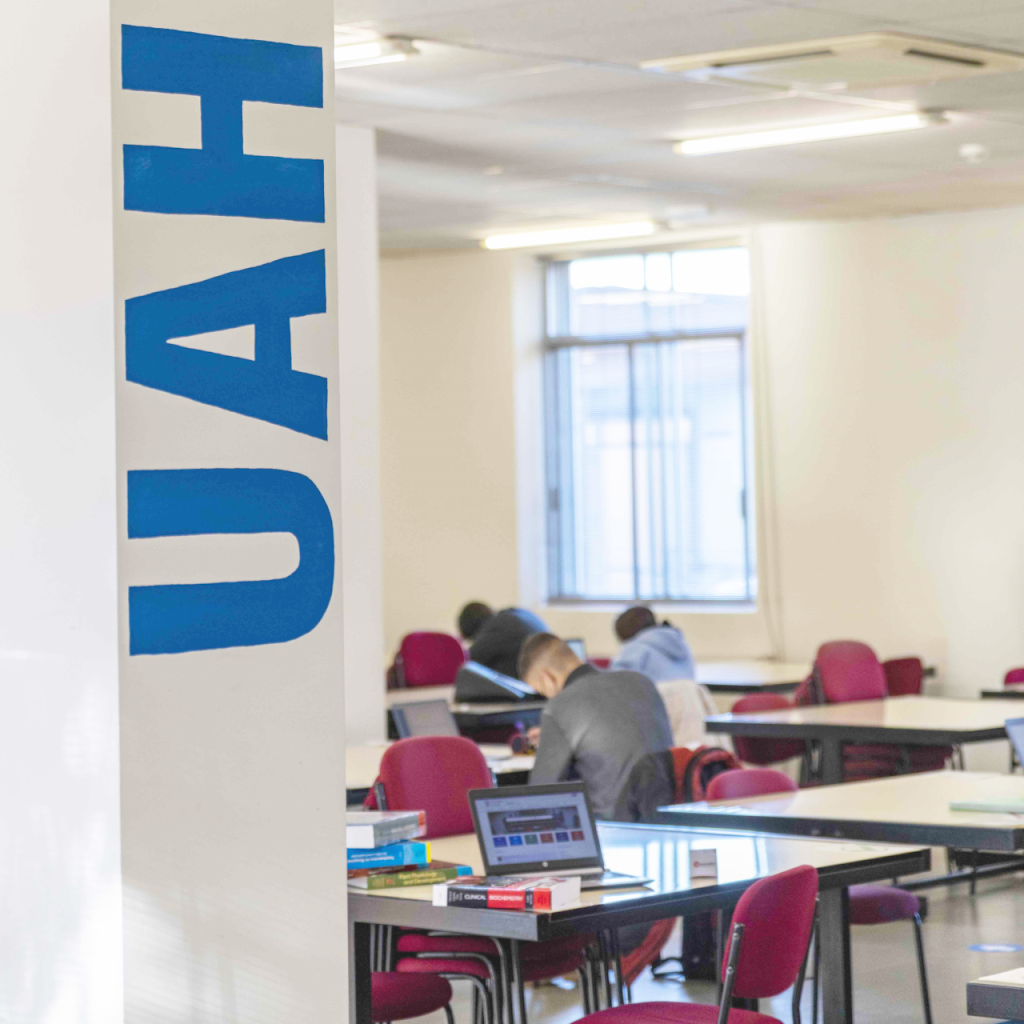 Biblioteca de Ciencias _ Universidad de Alcala (UAH) — Del propietario