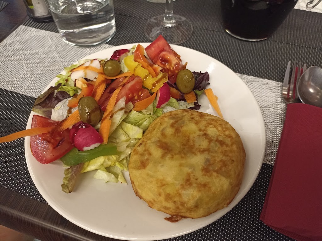 Ricky's — Comida y bebida