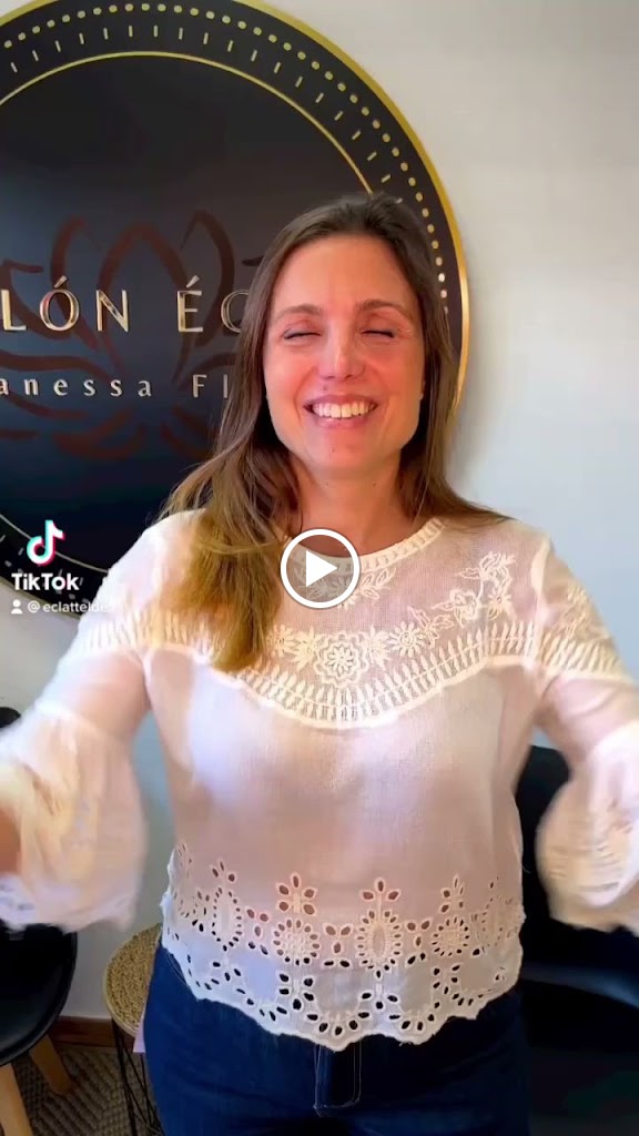 Salon ECLAT (Vanessa Fleitas) — Videos