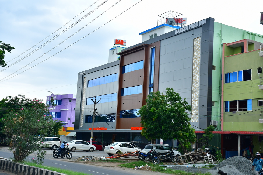 Rakesh Park Inn