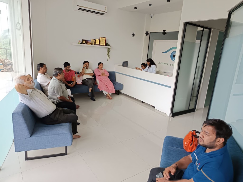 Yashvi Eye Hospital In Prahlad Nagar Dr Yashvi Shah