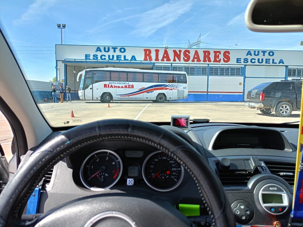 Autoescuela Riansares