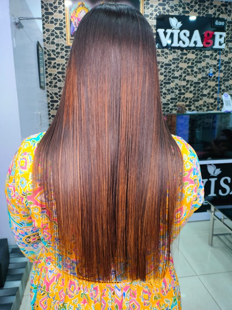 Visage Unisex Salon Puri