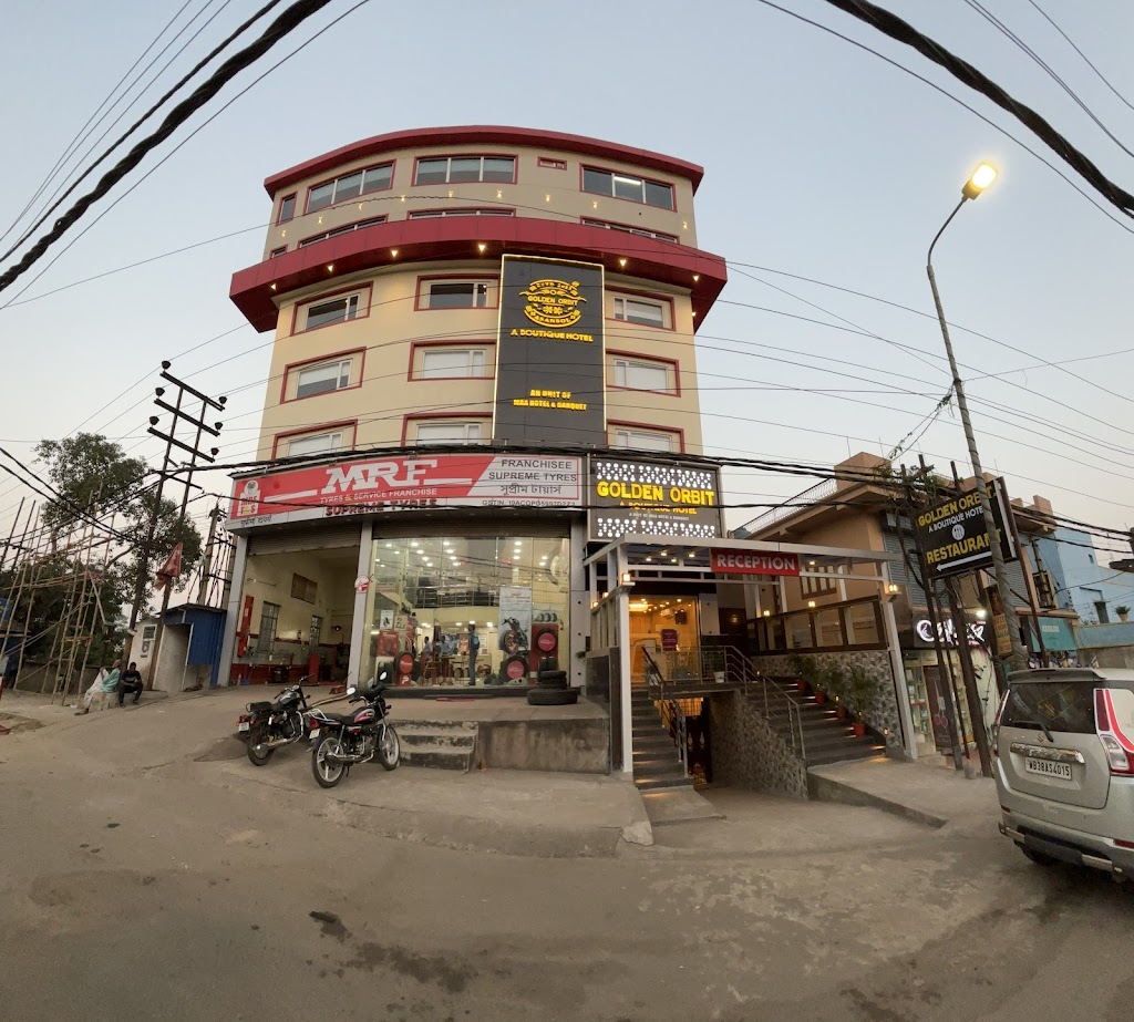 Hotel Golden Orbit