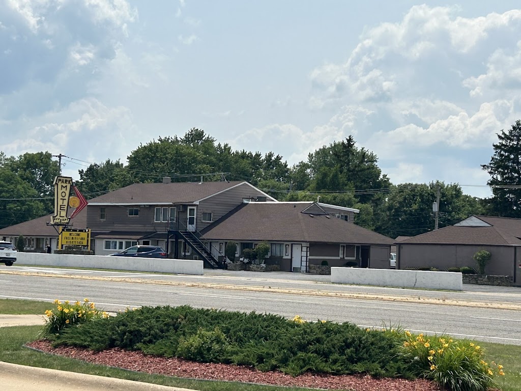 The Park Motel - Motel in Loves Park , United States of America