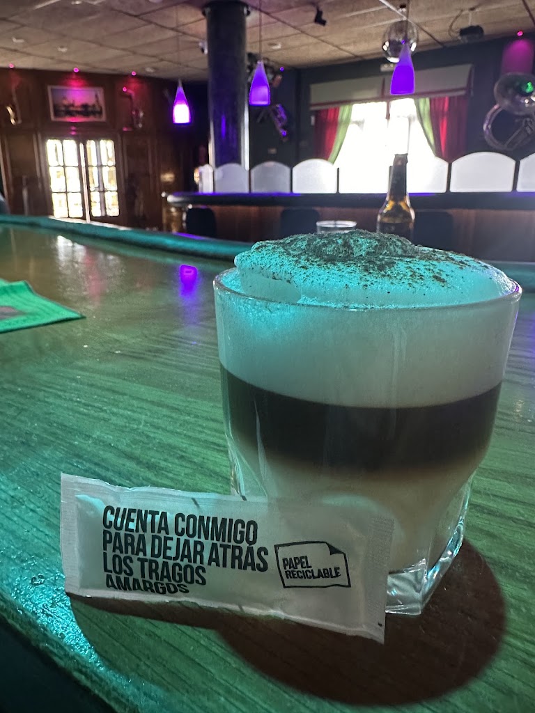 Big Ben — Comida y bebida