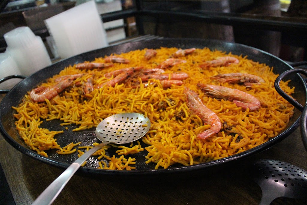 Casa Roja Cocina — Paella