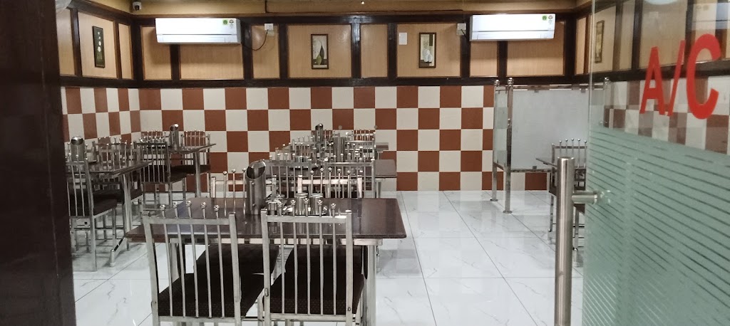 Bhavan S Vegetarian Hotel