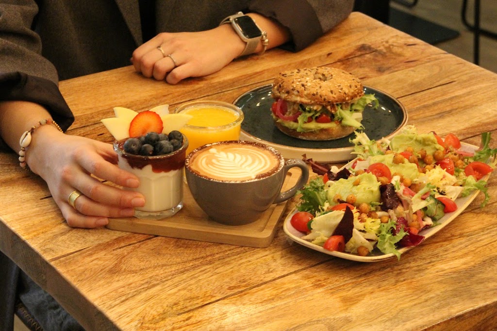 Macchiato Coffee - Shop — Comida y bebida