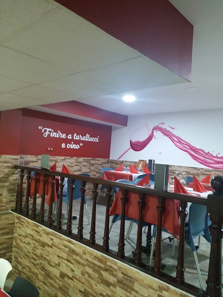 Italian Village Restaurante Pizzeria y comida Hindu