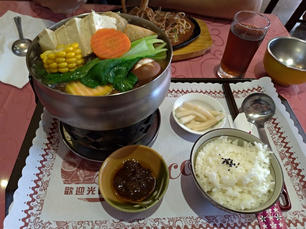 素湘園素食中西餐 的照片