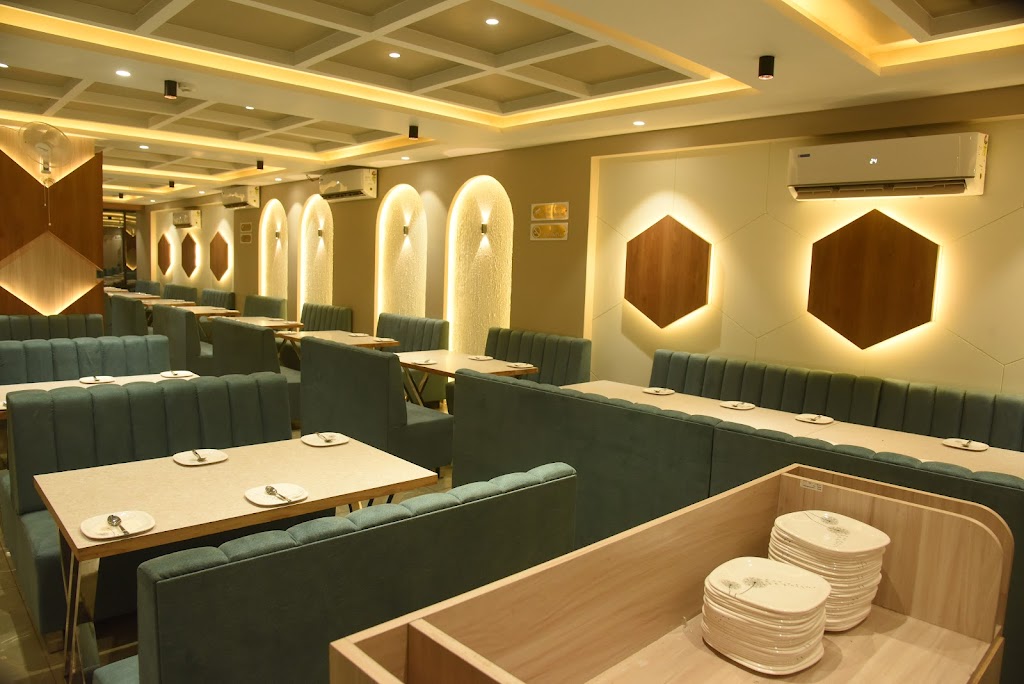 Hotel River Blue Rooms And Restaurant Banquet