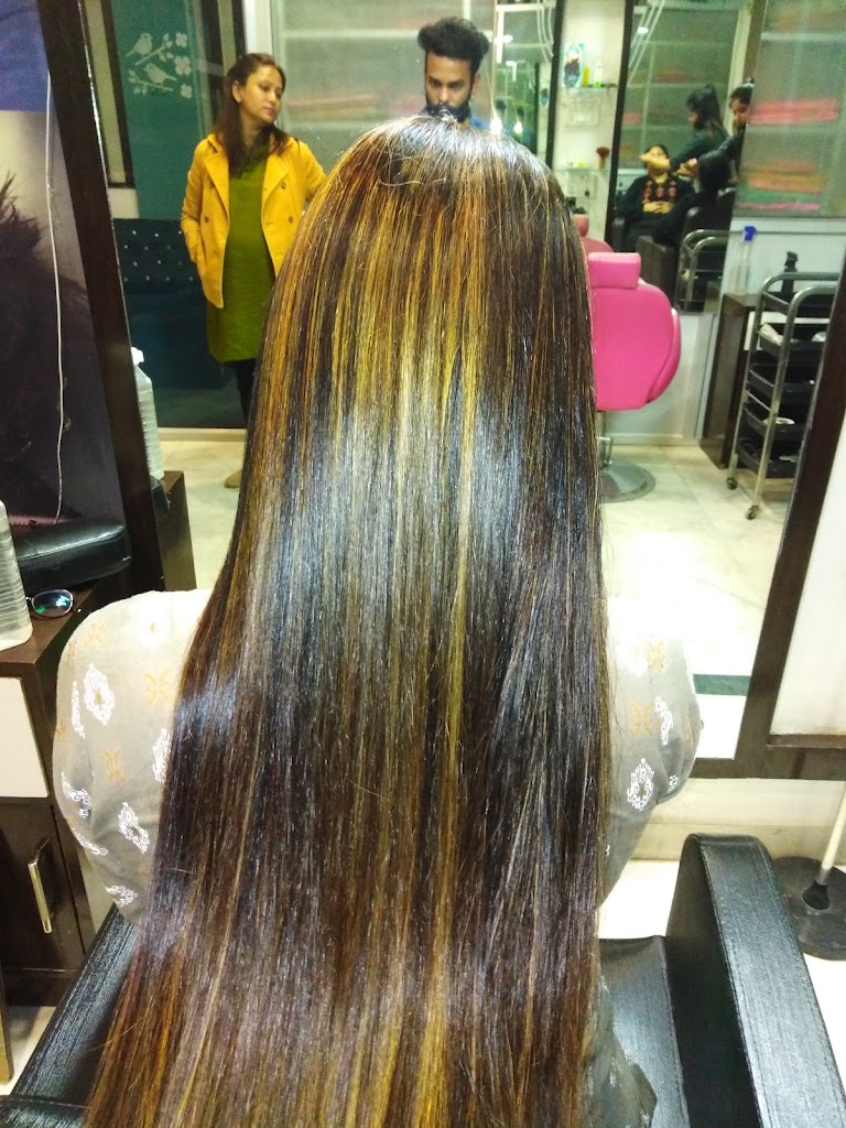 The One Unisex Saloon Academy