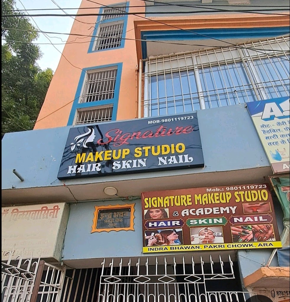 Signature Makeup Studio Academy
