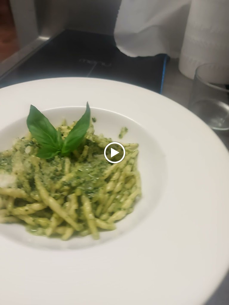 La Bota Restaurante Pizzeria — Videos