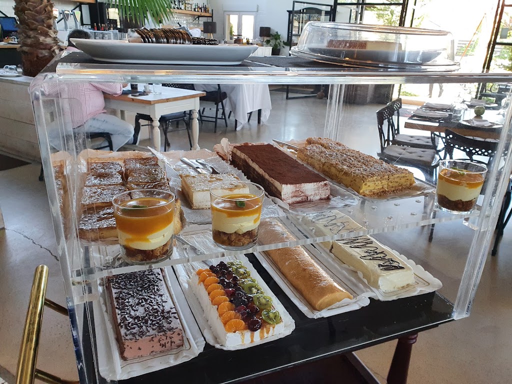 La Taberna del Herrero S20 — Comida y bebida
