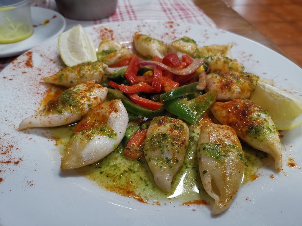 Bar Cafeteria Tamy — Comida y bebida