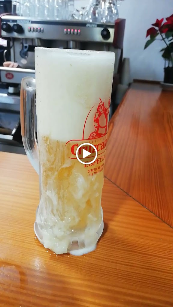 Bar La Reja — Comida y bebida