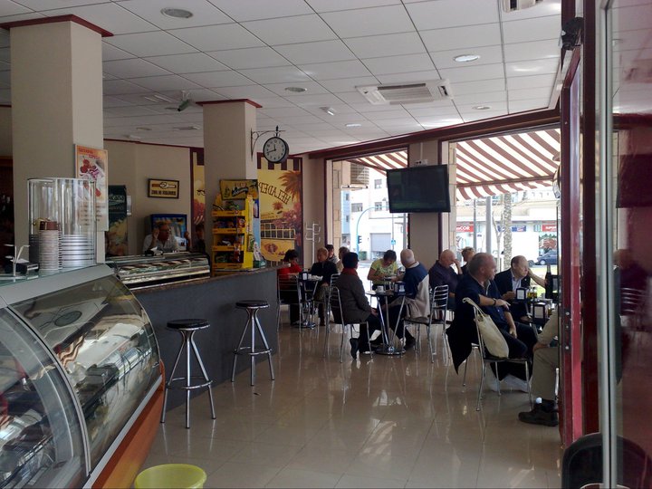 Heladeria Cafeteria La Estacion