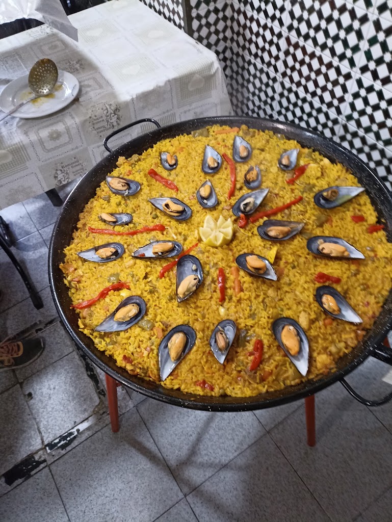 Bar cafeteria la PARA' . Avenida de Andalucia 151coria del Rio — Comida y bebida