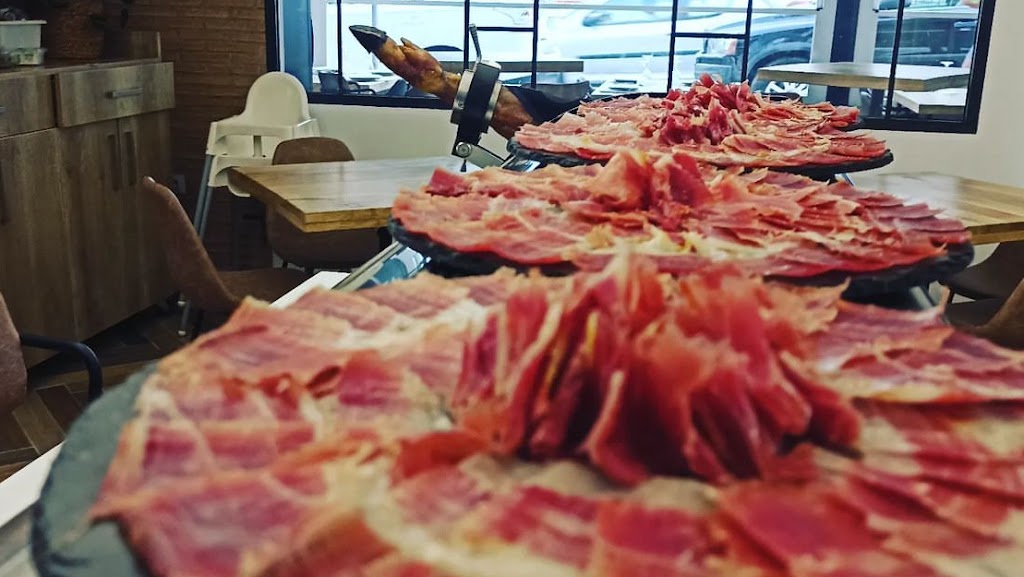 Bar Restaurante Oriente Aguilas — Comida y bebida