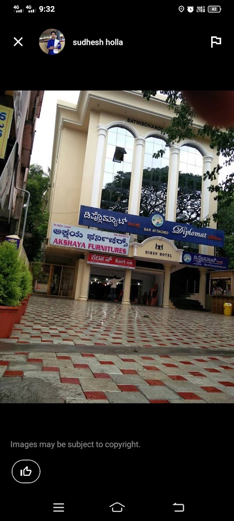 Diplomat Lodge