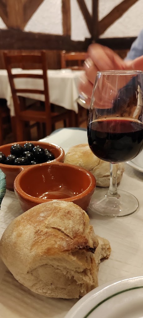 Bar Restaurante Fernandez — Comida y bebida