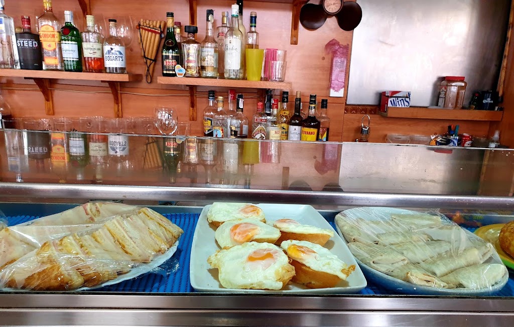Bodegas Pascual C / CANADA N 11 EN ALCORCON — Comida y bebida