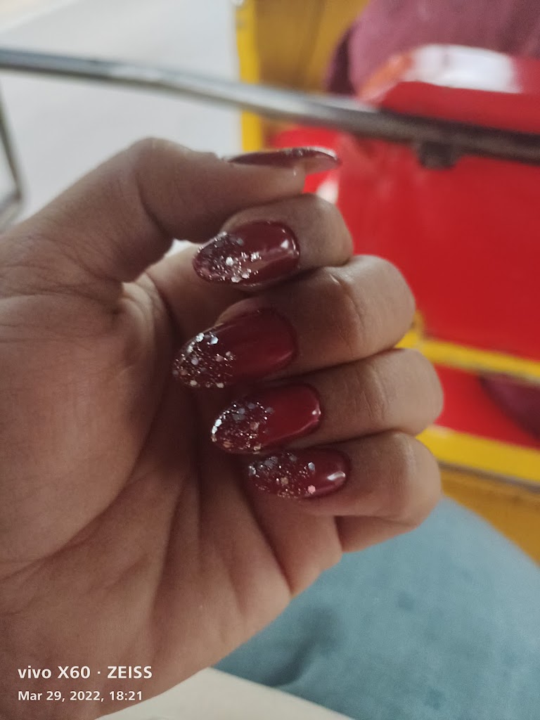 Sabitha Beauty Parlour Nail Art