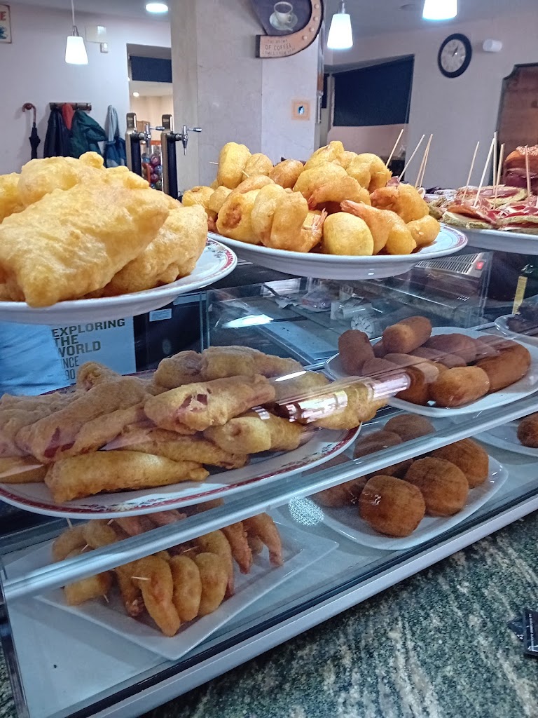 Cerveceria Villalba — Comida y bebida