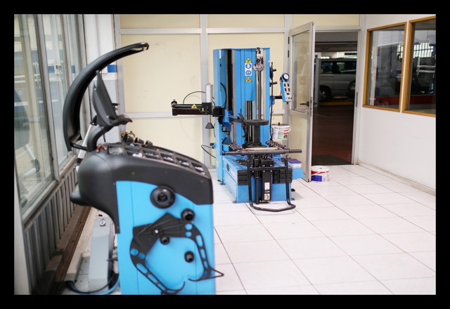 Talleres Aia - Mantenimiento Coches Zarautz — Interior