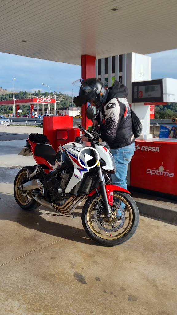 Estacion de servicio Cepsa — Videos