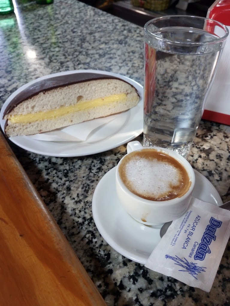 Bar Baco — Comida y bebida