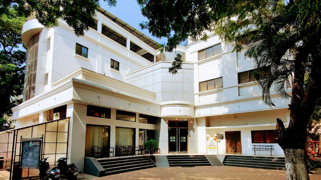 Hotel Grape City - Peshawari Restaurant