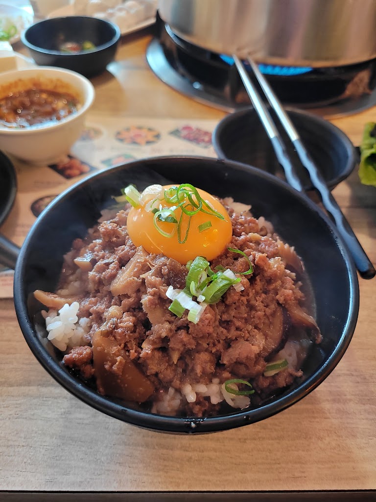 汕頭泉成沙茶火鍋 中山總店 的照片
