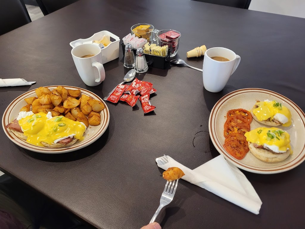 London Line Breakfast in Sarnia