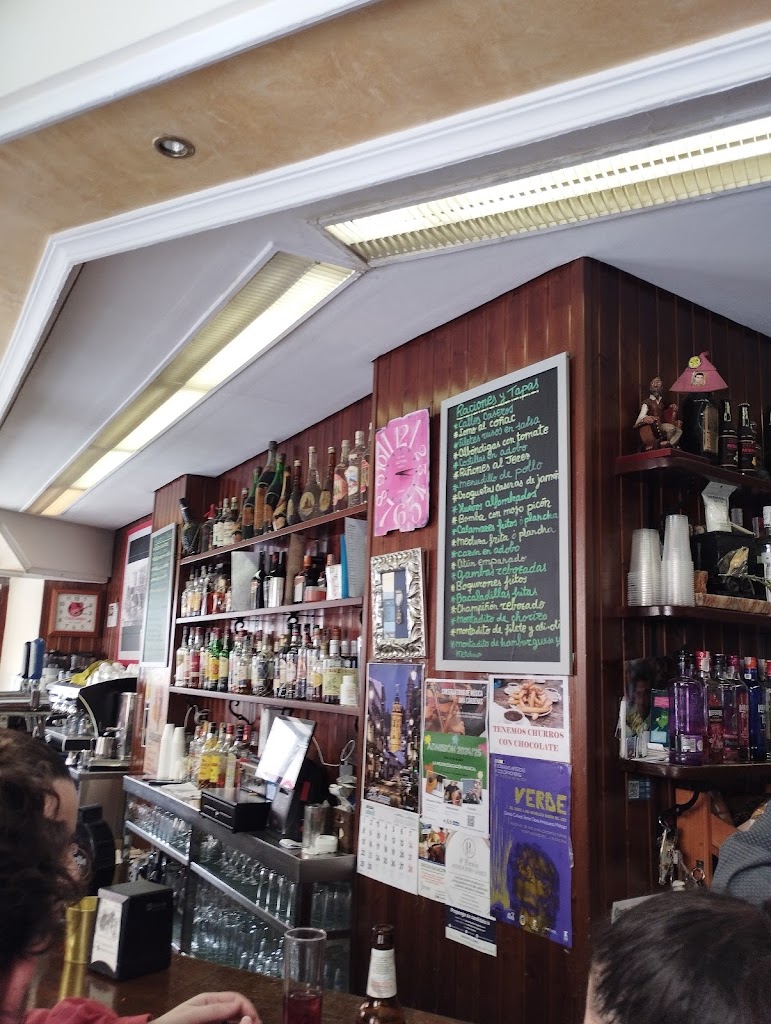 Bar Castilla — Ambiente