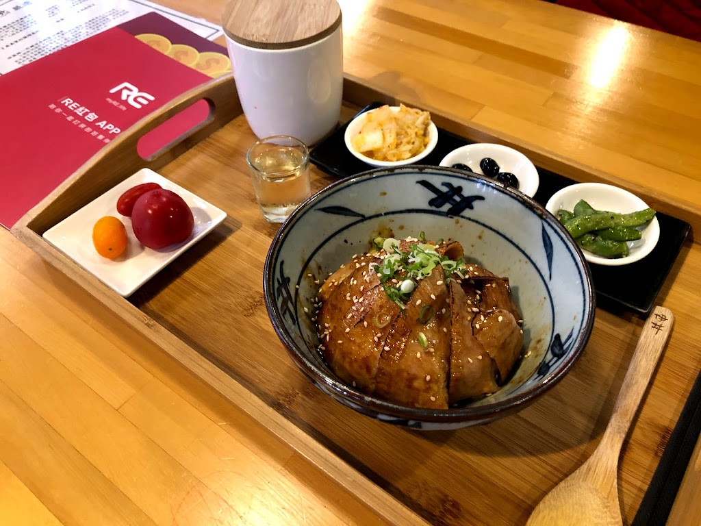 伊丼「日式丼飯」 的照片