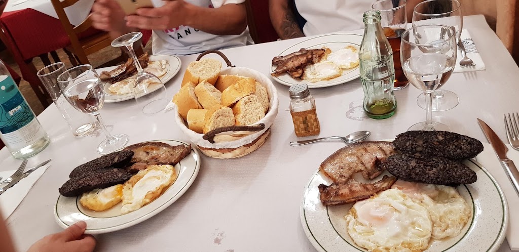 Restaurante Lo Fogaril — Comida y bebida
