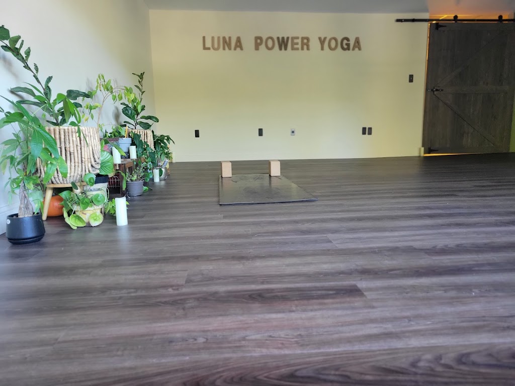  Luna Power Yoga, New York