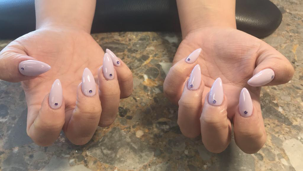 Snow Nails Main Image